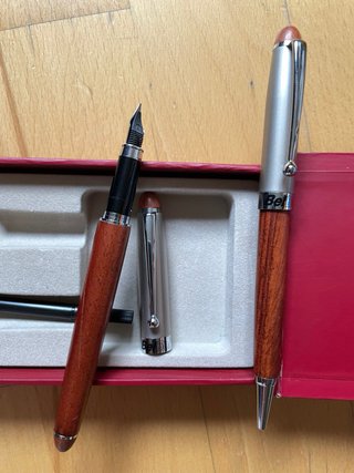 Estuche pluma y bolígrafo