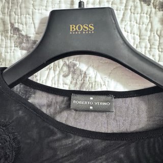 Top encaje negro Roberto Verino