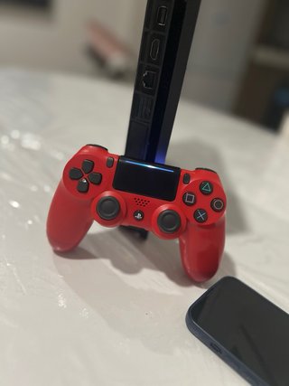 PS4 Slim 1TB Rossa
