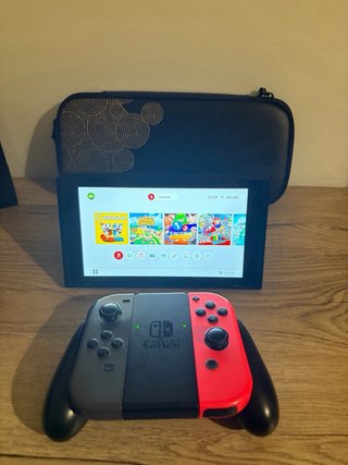 Nintendo Switch V1 + Accesorios