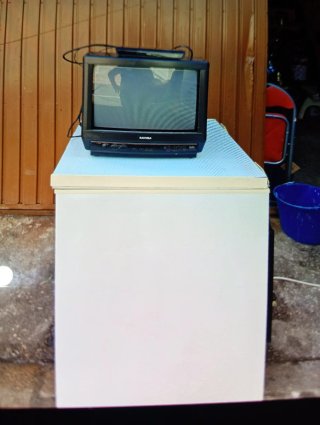 Televisor Radiola con tdt
