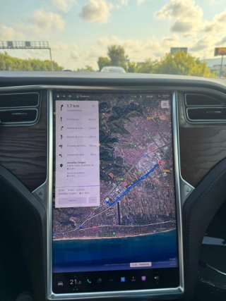 Tesla Model X 2018