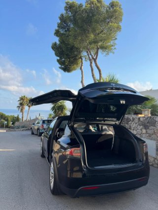 Tesla Model X 2018