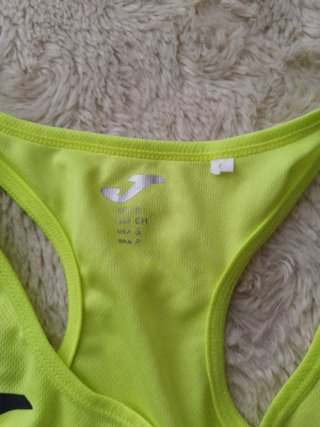 Conjunto deportivo Joma: camiseta y pantalón corto