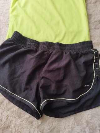 Conjunto deportivo Joma: camiseta y pantalón corto