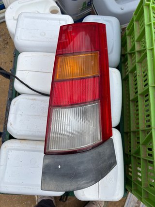 Despiece Renault 5 parrilla pilotos faros ect...