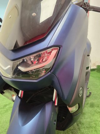 Yamaha N-MAX 125 Azul/Negro
