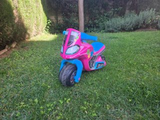 Moto correpasillos infantil Moltó rosa