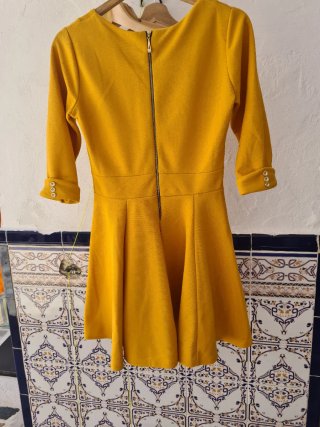 Vestido juvenil amarillo mostaza talla S
