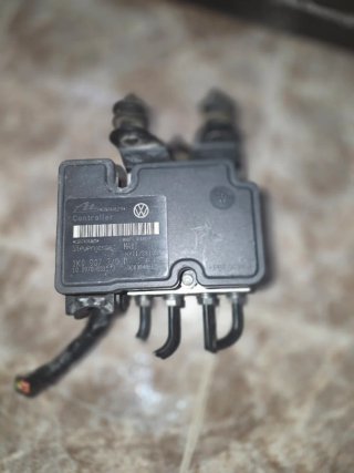Módulo ABS VW 1K0 907 379 P