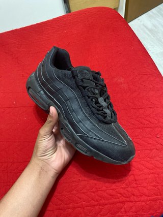 Nike Air Max 95 Negras Talla 42