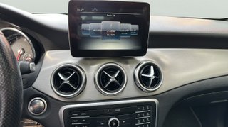 Mercedes-Benz GLA 180 90 kW (122 CV)