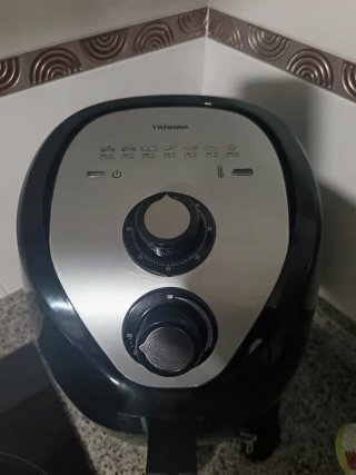 Freidora de aire negra