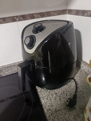 Freidora de aire negra