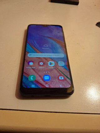 Samsung Galaxy A40 smartphone
