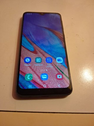 Samsung Galaxy A40 smartphone