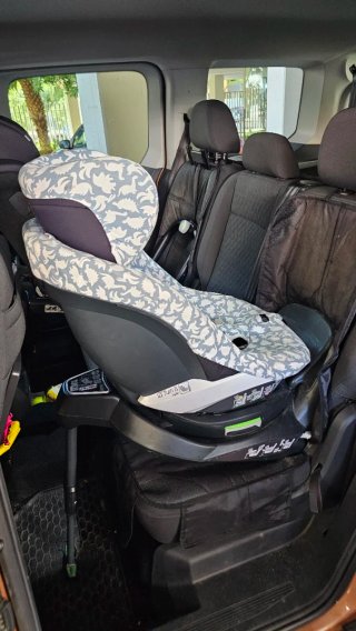 Silla de coche para bebé con funda