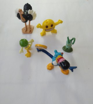 Figuras Plankton, Toucan, Louie, Avestruz, Emojoy