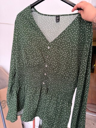 Blusa SHEIN lunares verde talla XXL