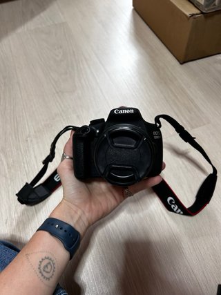 Cámara Canon EOS 1200D + Accesorios