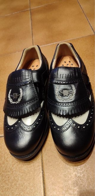 Zapatos de golf T.35/36 negros y blancos