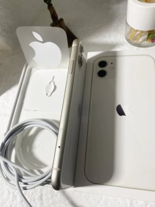 iPhone 11 128 GB Blanco Batería 74 Sin Detalles