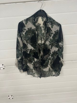 Oferta !!  Lote de ropa  137 prendas!!!