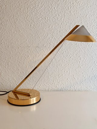 Lámpara de diseño vintage dorada