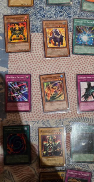 Lote de 29 cartas antiguas Yu-Gi-Oh!