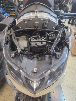 ABS Piaggio X10