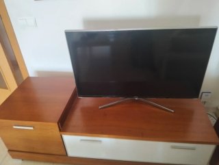 Mobile TV in legno