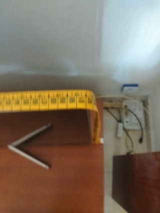Mobile TV in legno