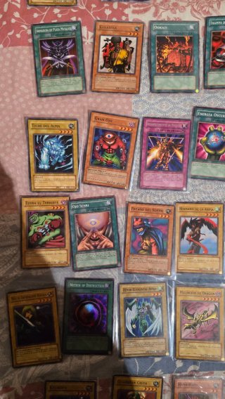 Lote de 50 Cartas antiguas Yu-Gi-Oh!
