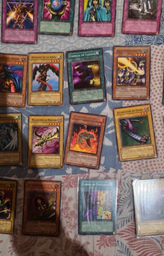 Lote de 50 Cartas antiguas Yu-Gi-Oh!