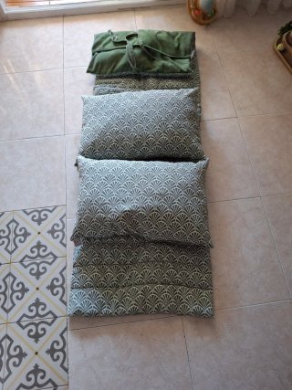 Materassino per sdraio + 2 cuscini + 4 cuscini per sedia