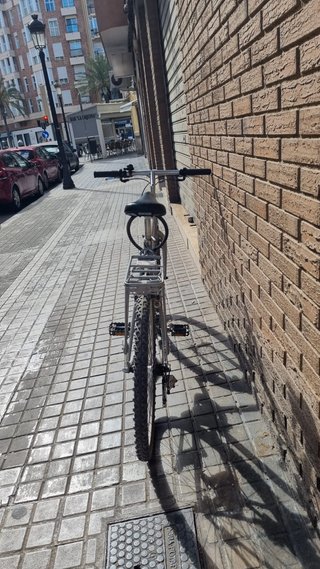 Bicicleta MTB / BTT Decathlon gris talla M