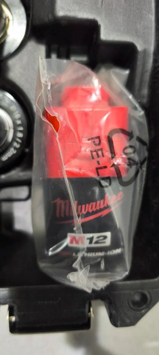 Expandidor Milwaukee M12 Uponor