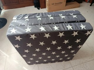 Cuscini per pallet con stelle grigie