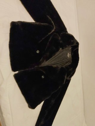 Abrigo negro Stradivarius