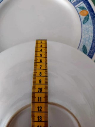 Set di stoviglie in ceramica 12 piatti + fonte