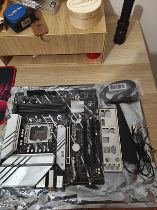 ASUS PRIME B760M-A WIFI y Procesador i5 13600KF