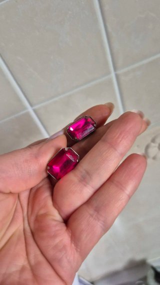 Orecchini rossi con montatura argento