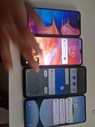 Móviles Samsung y Redmi