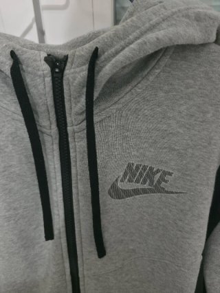 Felpa Nike Grigia con Zip