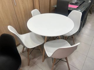 Pack de mesa nuevo 199€