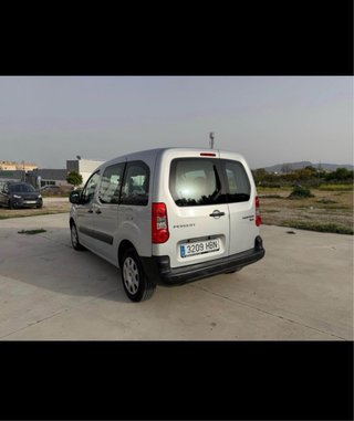 Peugeot Partner 2012