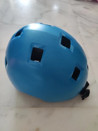 Casco de niño azul