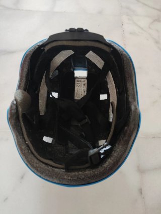 Casco de niño azul