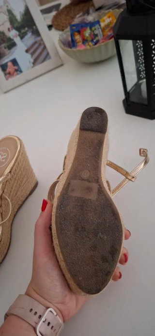 Sandalias doradas Sfera Talla 37