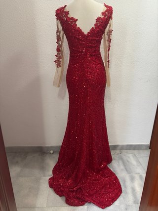 Elegante Vestido Largo Rojo Sirena. Talla M